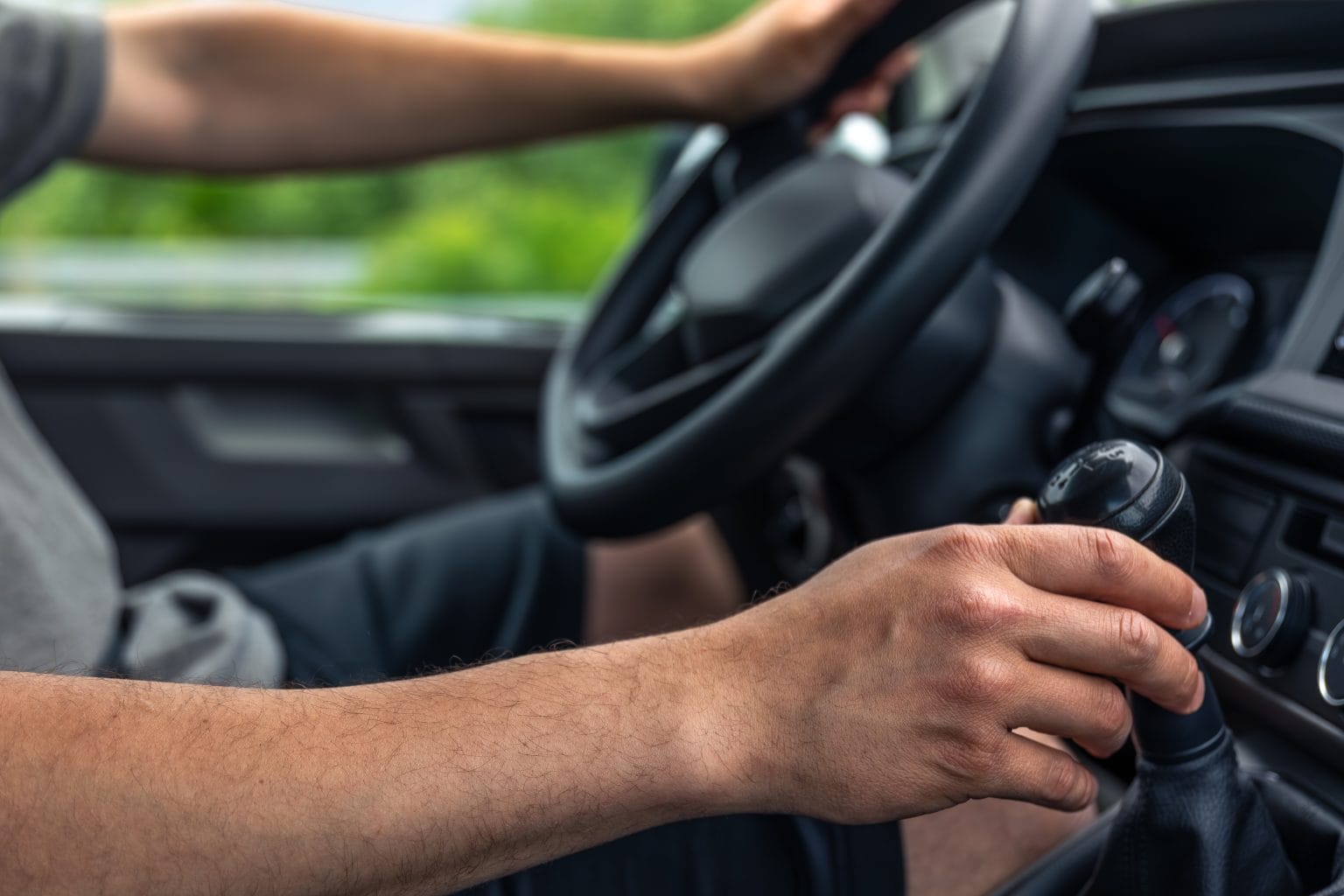 Erreurs fréquentes en voiture manuelle